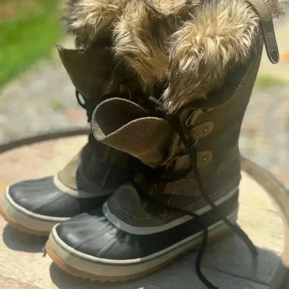 SOREL WATERPROOF BOOT
